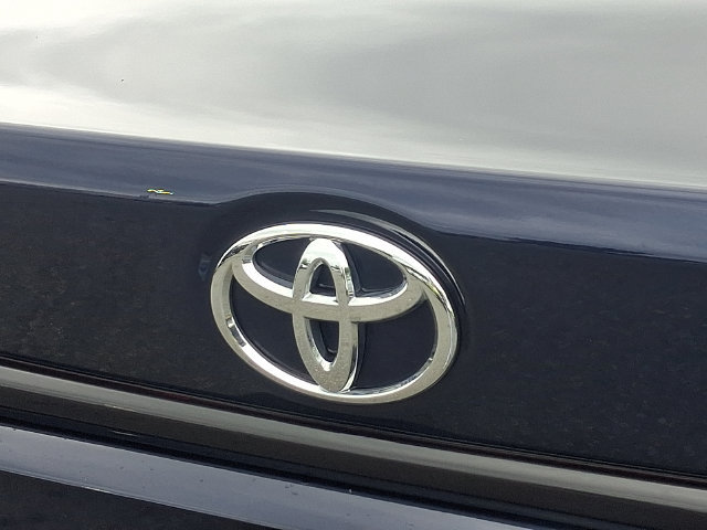 Used 2025 Toyota Corolla LE FWD image 26
