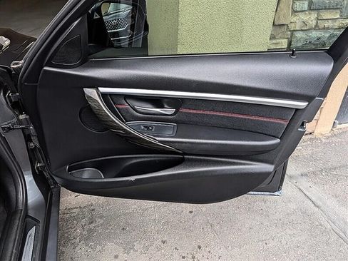 Used 2018 BMW 330i Sedan w/ Convenience Package RWD image 30