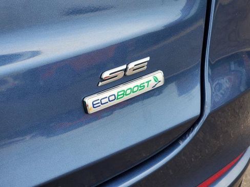 Used 2019 Ford Fusion SE w/ Equipment Group 151A FWD image 28