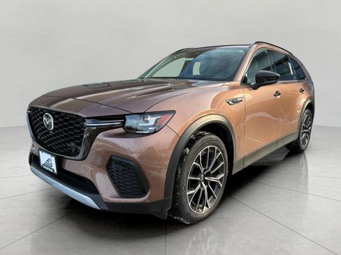 Used 2025 MAZDA CX-70 Plug-In Hybrid w/ Premium Pkg image 6