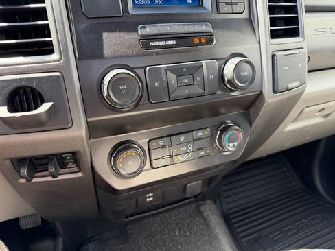 Used 2019 Ford F450 XL w/ XL Value Package RWD image 24