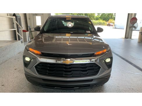 New 2026 Chevrolet TrailBlazer LS w/ LS Convenience Package FWD image 2