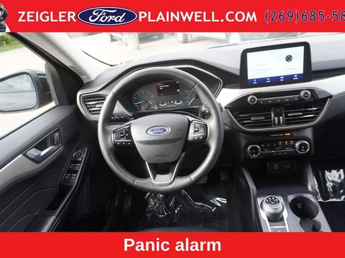 Used 2022 Ford Escape SEL w/ Equipment Group 302A AWD/4WD image 13