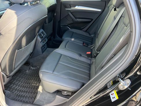Used 2025 Audi Q5 2.0T Premium w/ Convenience Plus Package image 21