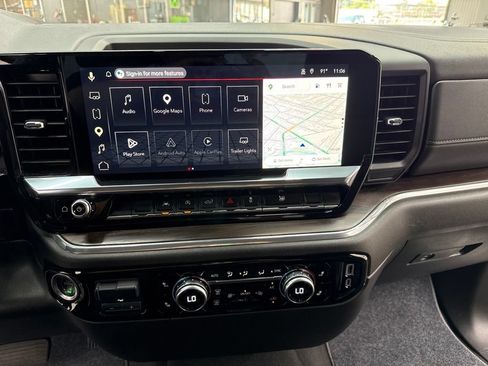 Used 2025 GMC Sierra 1500 SLT AWD/4WD image 23