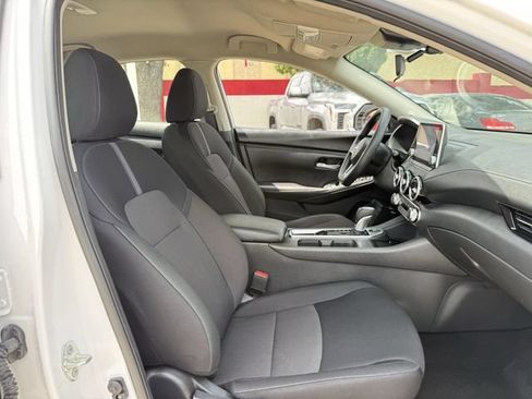 Used 2025 Nissan Sentra SV FWD image 27