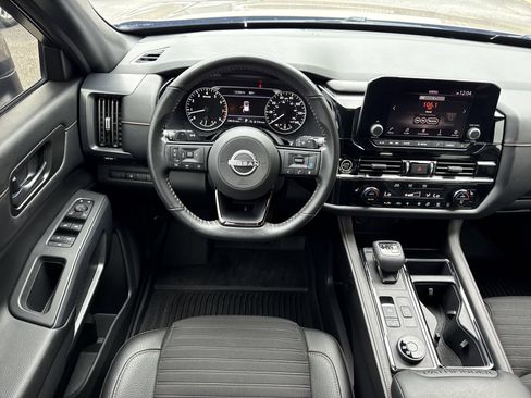 Used 2023 Nissan Pathfinder Rock Creek AWD/4WD image 14