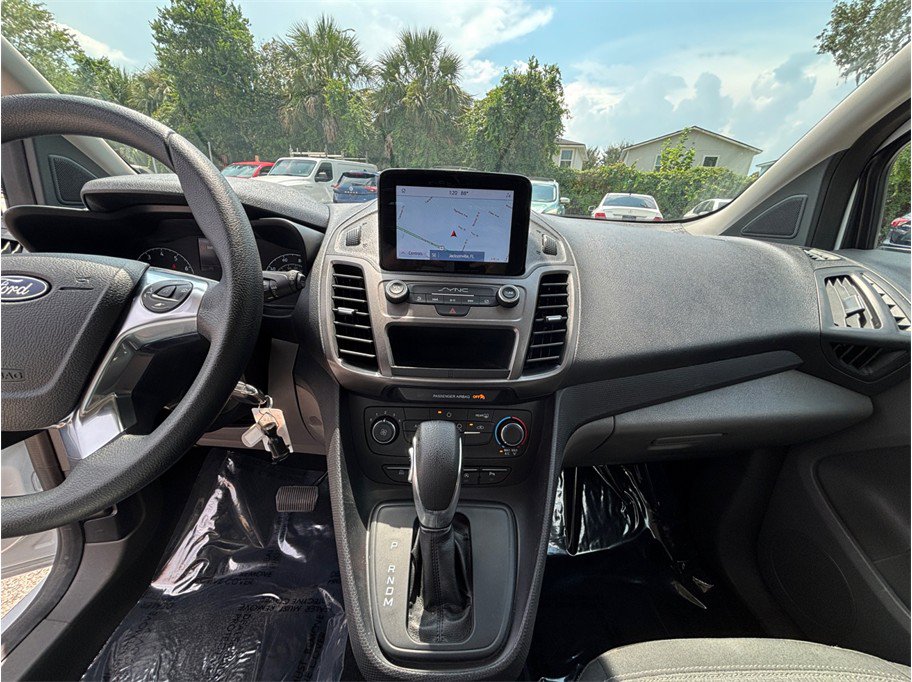 Used 2022 Ford Transit Connect XLT FWD image 11