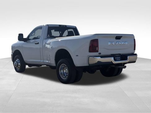 Used 2026 RAM 3500 Big Horn AWD/4WD image 26