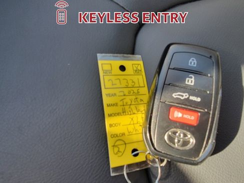 Certified 2025 Toyota Highlander XLE image 36