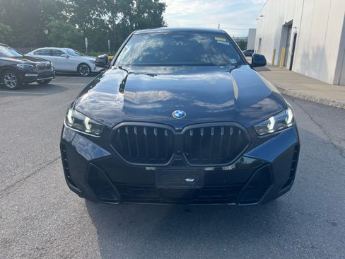 Certified 2024 BMW X6 xDrive40i w/ Premium Package AWD/4WD image 2