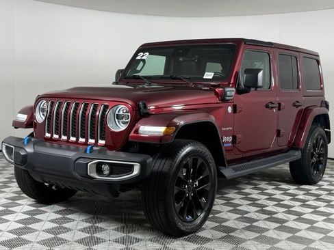 Used 2022 Jeep Wrangler Unlimited Sahara w/ Cold Weather Group AWD/4WD image 2