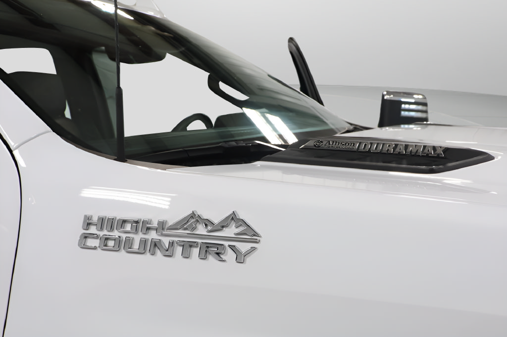 Used 2025 Chevrolet Silverado 3500 High Country w/ High Country Premium Package AWD/4WD image 32
