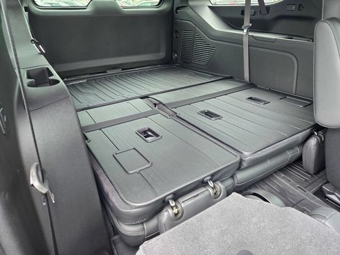 New 2026 GMC Yukon XL Denali w/ Sun & Power Step Package AWD/4WD image 24