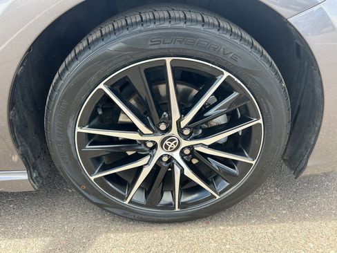 Used 2024 Toyota Camry SE w/ Convenience Package image 9