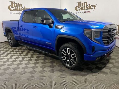 Used 2023 GMC Sierra 1500 AT4 w/ AT4 Premium Package AWD/4WD image 1