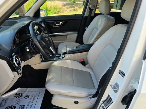 Used 2014 Mercedes-Benz GLK 350 2WD image 21