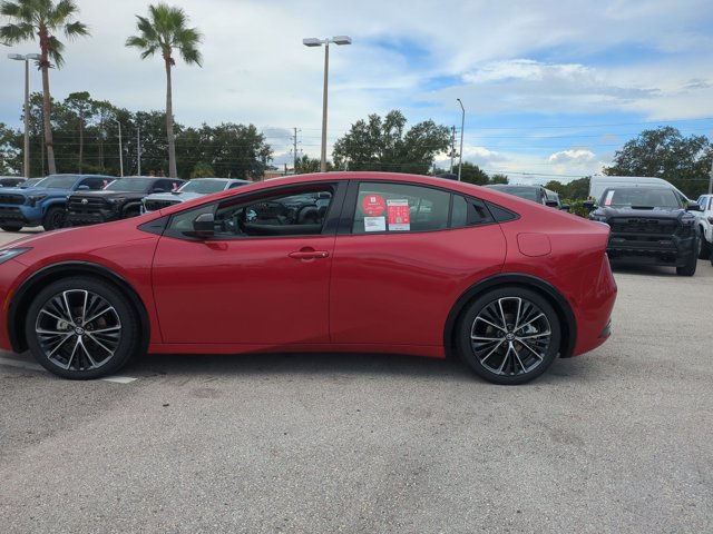 New 2027 Toyota Prius Limited FWD image 5