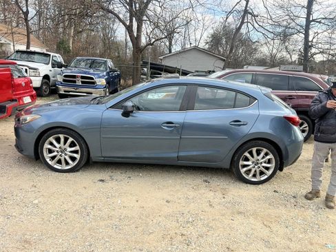 Used 2016 MAZDA MAZDA3 s Touring image 5