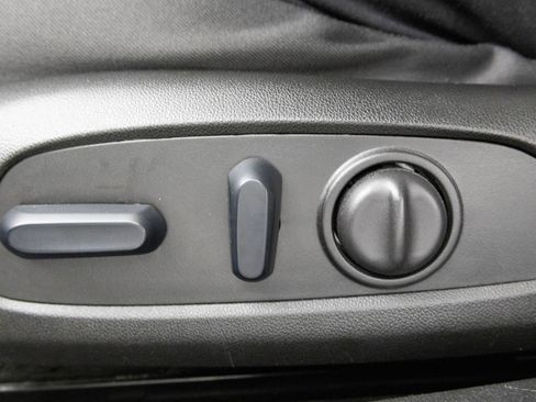 Used 2024 Chevrolet Malibu LT FWD image 8