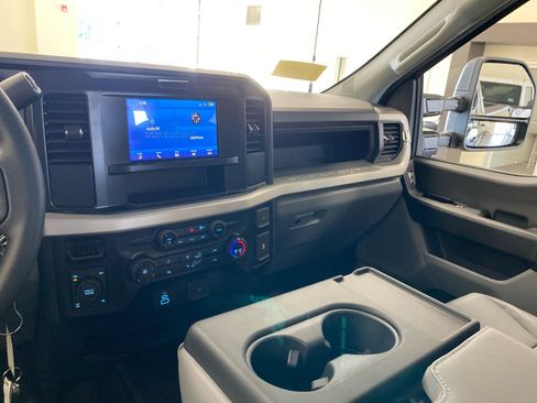 New 2026 Ford F250 XL w/ XL Chrome Package image 15