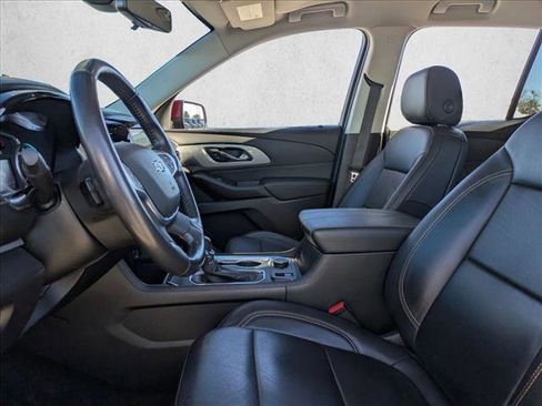 Used 2021 Chevrolet Traverse RS image 15