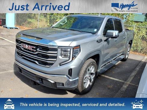 Used 2023 GMC Sierra 1500 SLT w/ SLT Premium Package image 1