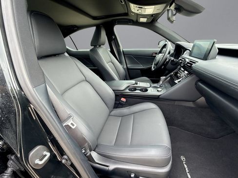 Used 2025 Lexus IS 350 F Sport RWD image 16