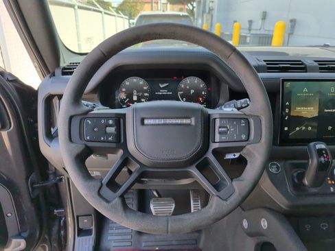 Used 2024 Land Rover Defender 110 Carpathian Edition AWD/4WD image 17