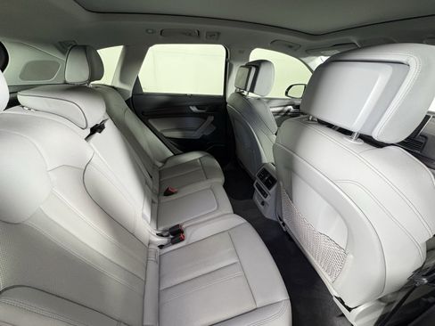 Used 2022 Audi Q5 2.0T Prestige image 15