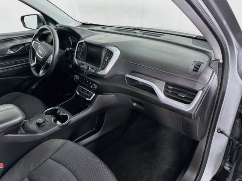 Used 2024 GMC Terrain SLE FWD image 33