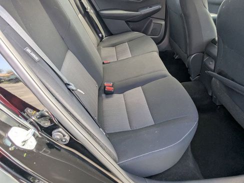 Used 2025 Nissan Sentra SV FWD image 30
