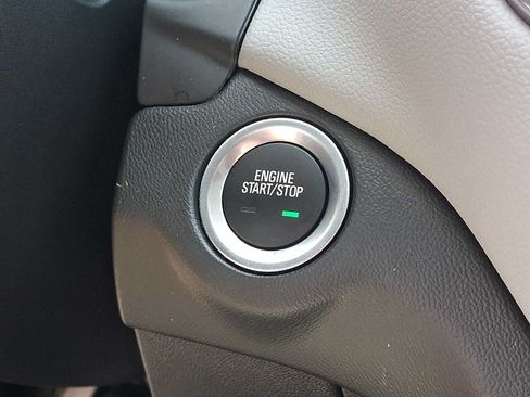 Used 2023 Chevrolet Equinox LS w/ LPO, Floor Liner Package AWD/4WD image 22
