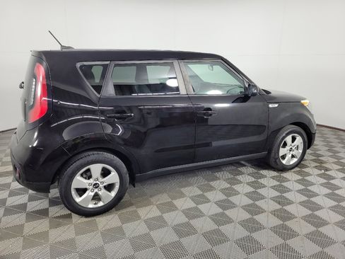 Used 2018 Kia Soul FWD image 10