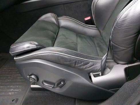 Used 2019 Volvo XC60 T6 R-Design w/ Protection Package Premier image 30