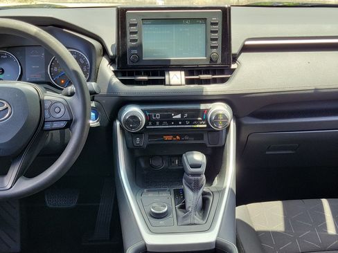 Used 2019 Toyota RAV4 XLE w/ Carpet Mat Package AWD/4WD image 28