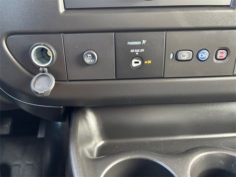 Used 2023 GMC Savana 3500 w/ Power Convenience Package image 28