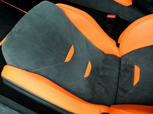 Used 2024 Lamborghini Huracan Sterrato image 17