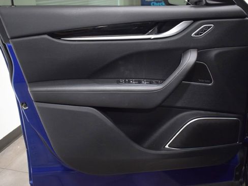 Used 2021 Maserati Levante image 7