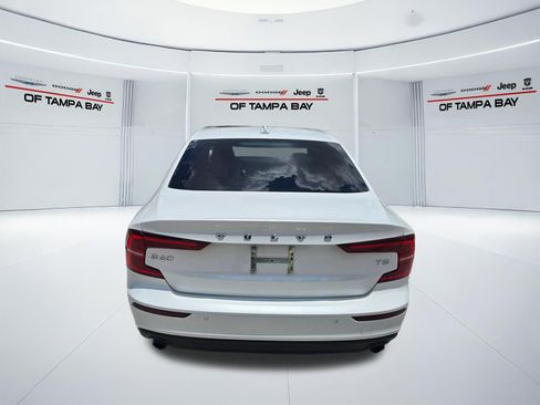 Used 2020 Volvo S60 T5 Momentum FWD image 5