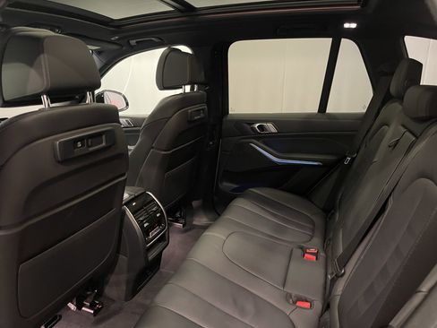 Certified 2022 BMW X5 xDrive45e w/ M Sport Package image 23