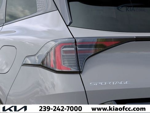 New 2026 Kia Sportage SX FWD image 11