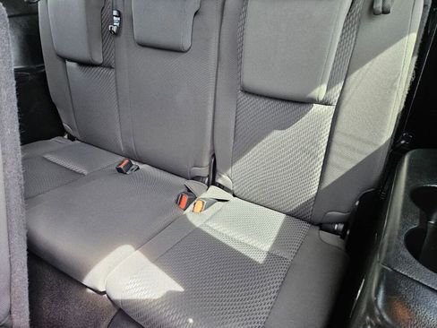 Used 2017 Toyota Highlander LE AWD/4WD image 12