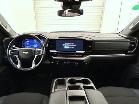 Used 2022 Chevrolet Silverado 1500 LT image 13