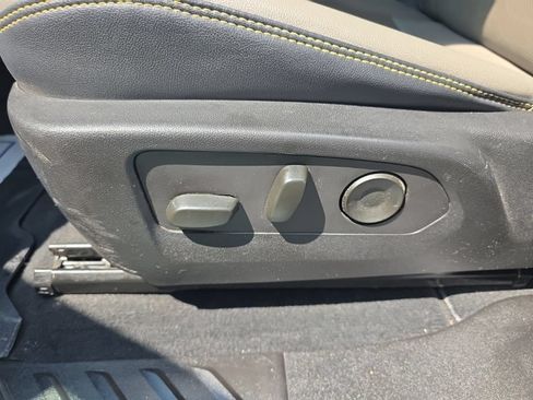 Used 2024 Chevrolet Colorado ZR2 w/ ZR2 Convenience Package III AWD/4WD image 18