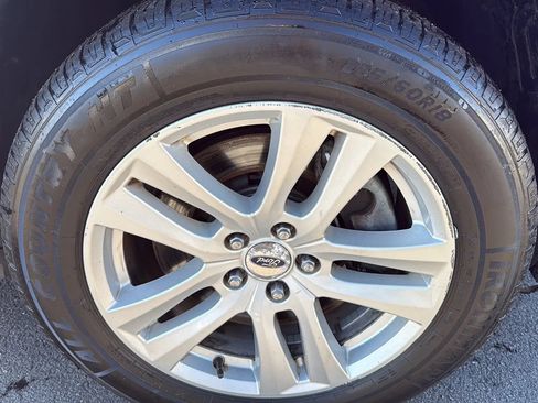 Used 2018 Ford Explorer XLT AWD/4WD image 14