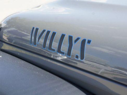 Used 2023 Jeep Wrangler Unlimited image 11