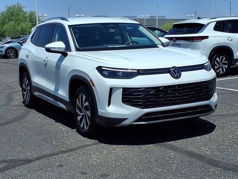 New 2025 Volkswagen Tiguan S image 1