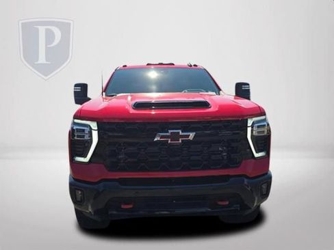 New 2026 Chevrolet Silverado 2500 ZR2 w/ LPO, Dark Essentials Package AWD/4WD image 12
