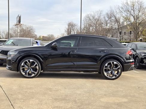 Used 2023 Audi RS Q8 w/ Black Optic Package image 5